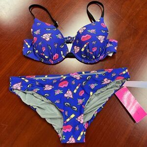 Betsey Johnson Cartoon Graphic Print Ruched Bottom Bikini Set sz S/M NWT